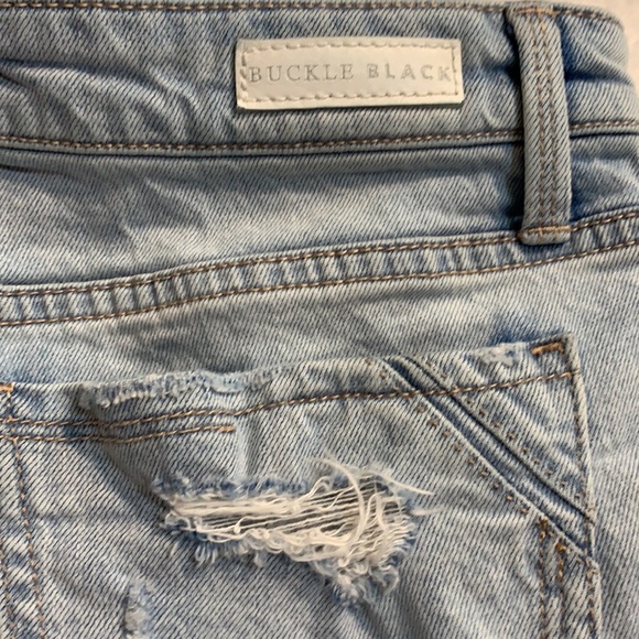 Buckle Black Destroyed High Rise Jean Shorts Size 26 - Picture 5 of 8